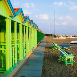 Forte dei Marmi 150 hotels with parking