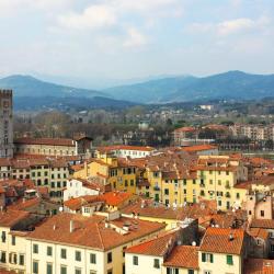 Lucca 774 hotels with parking