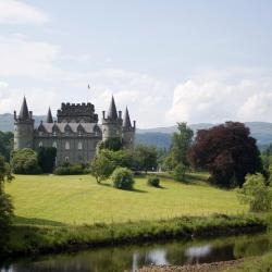 Inveraray 21 hotels with parking