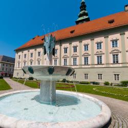 Klagenfurt 204 hotels with parking
