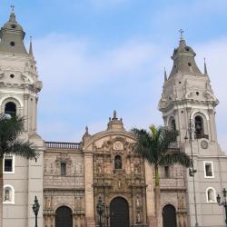 Tacna 19 family hotels