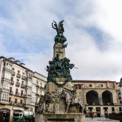 Vitoria-Gasteiz 79 hotelov