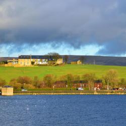 Littleborough 4 holiday rentals