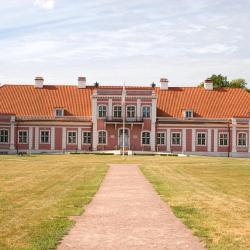Sagadi 3 hotels with parking