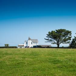 Saint Issey 18 hotels