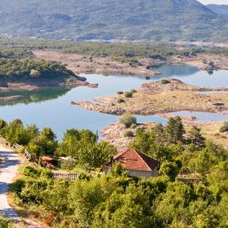 Nikšić 5 chalets de montaña