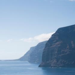 Acantilado de los Gigantes 36 beach hotels