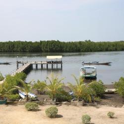 Tambacounda 3 hotels with parking