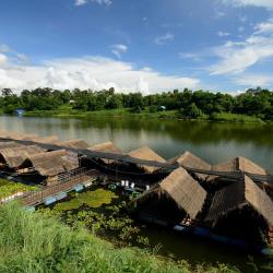 ชุมแพ 7 ที่พัก