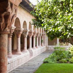 Oullins 6 hotel dengan kolam renang