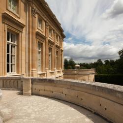 Voisins-le-Bretonneux 10 hotels