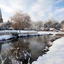 Godalming 9 hotels with parking