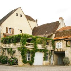 Arnay-le-Duc Отели, где разрешено размещение с домашними животными (3)