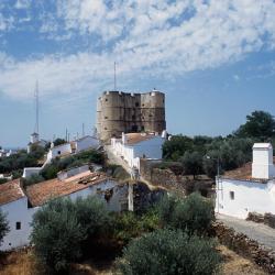 Évora Monte 5 hoteles