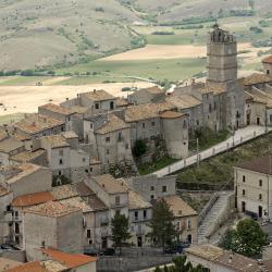 Castel del Monte 3 penziony