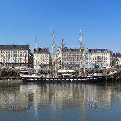 Nantes 5 barcos