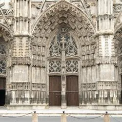 Tours 732 hotels