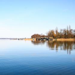 Petersberg 7 間有停車位的飯店