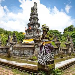 Denpasar 161 hotels with parking