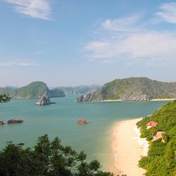 Cat Ba 8 resort