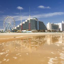 Daytona Beach 327 hotels