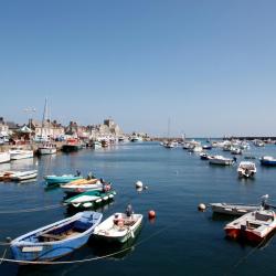 Hermanville-sur-Mer 11 vacation homes