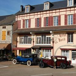 Quarré-les-Tombes 4 luxusní stany