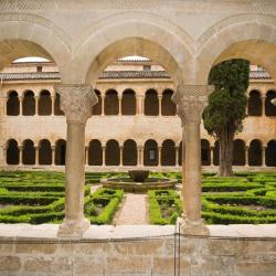 Santo Domingo de Silos 8 hotels with parking