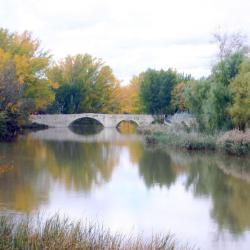 Salinas de Pisuerga 3 hoteles con estacionamiento