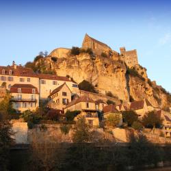 Beynac-et-Cazenac 15 hot&eacute;is com piscina