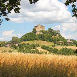 Castelnovo neʼ Monti 6 hot&eacute;is com estacionamento