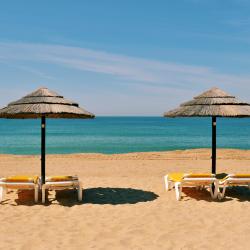 Las Tunas 5 hotels with parking