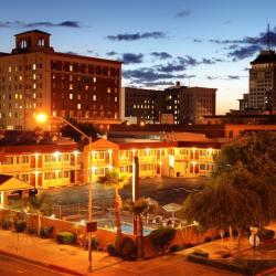 Reedley 5 hotels