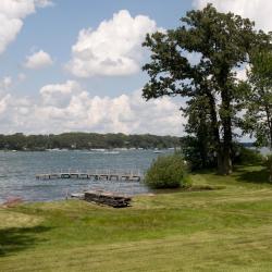 Okoboji 9 parkolóval rendelkező hotel