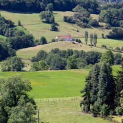 Murat-le-Quaire 12 hotels