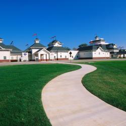 Jenks 4 hotels