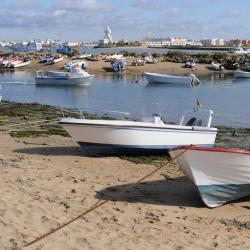 El Rompido 51 hotels with parking