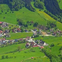 Casekow 4 間有停車位的飯店