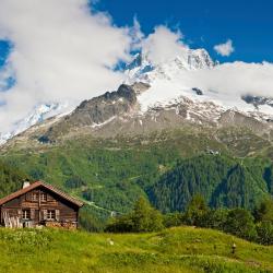 Cluses 32 ski resorts