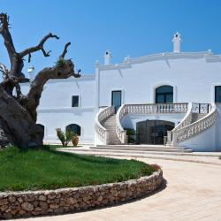 Selva di Fasano 16 B&B