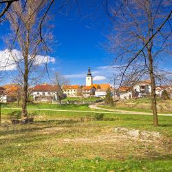 Ludbreg 17 hot&eacute;is com piscina
