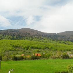 Krasno Polje 9 hotels with parking