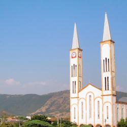 Tocaima 24 Hotels mit Pools