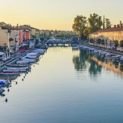 Peschiera Borromeo 18 hotels