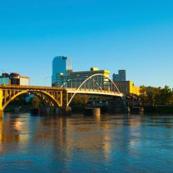 Little Rock 5 hotels with jacuzzis