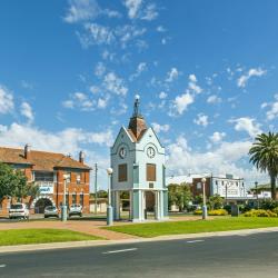 Junee 7 hotels