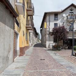 Pombia 6 hotels