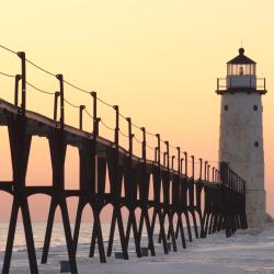 Manistee 28 hotels