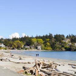 Oak Bay 2 hotels