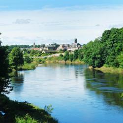 Coldstream 3 4-star hotels